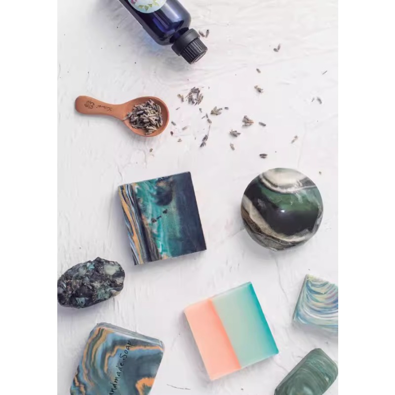 DIY-geurende zeep die boek mak - Soap Making Books recensie en prijs